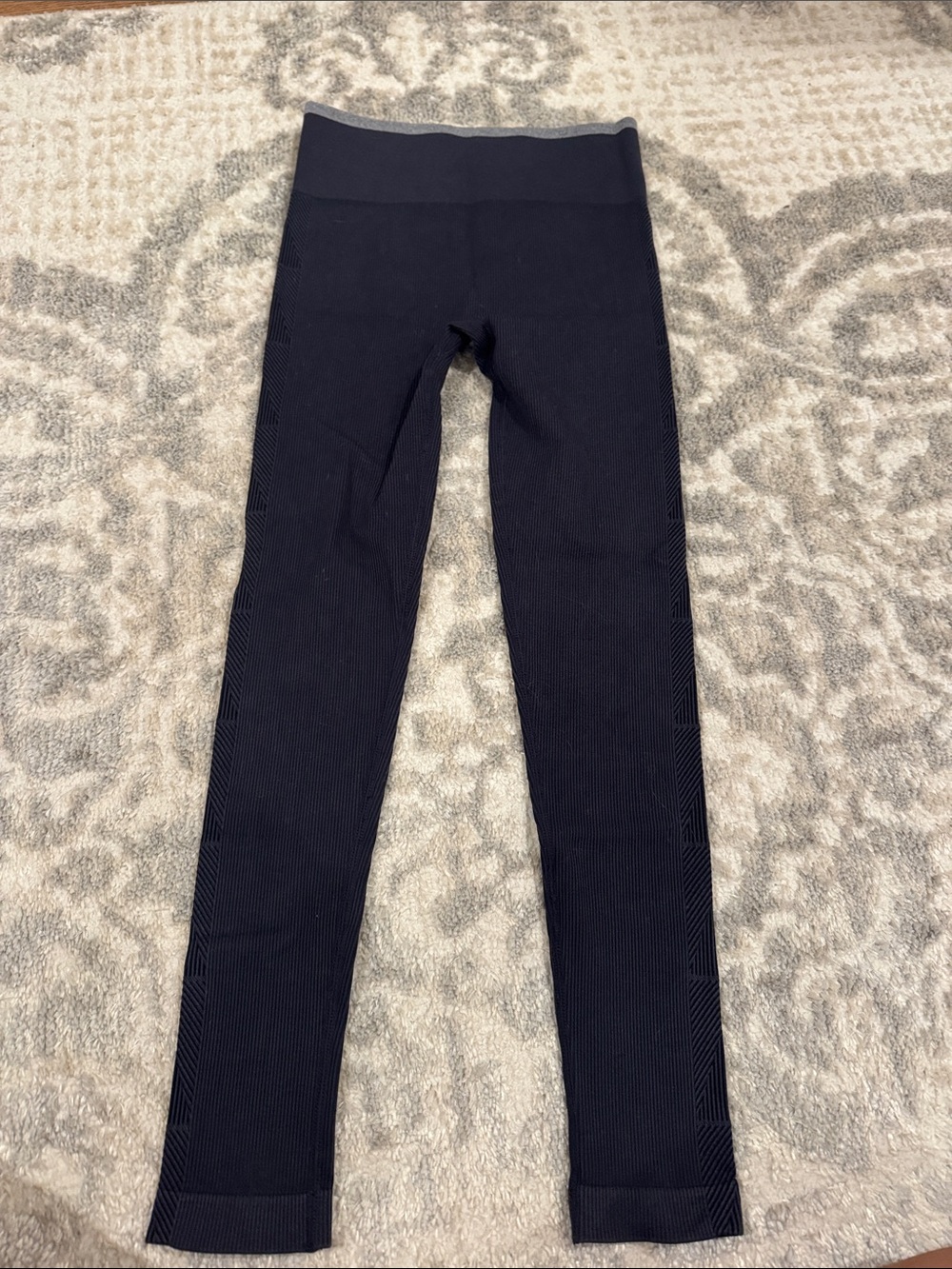 Vuori Women's Black High-Rise Performance Leggings